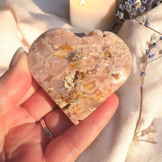Flower Agate Crystal Heart Carving